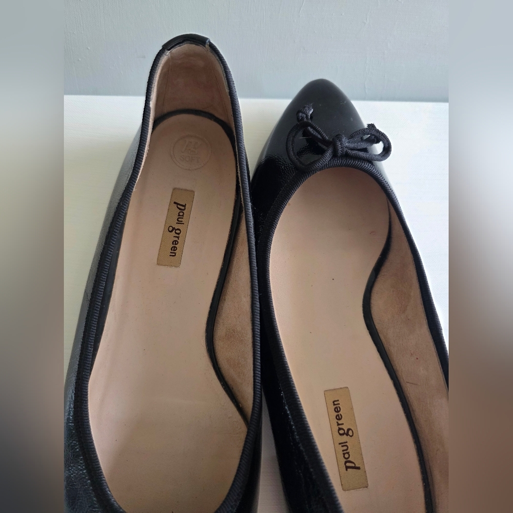 Paul Green Black Patent Leather Ballet Flats Bow Pointed Toe Women’s Size 8 - Picture 8 of 15